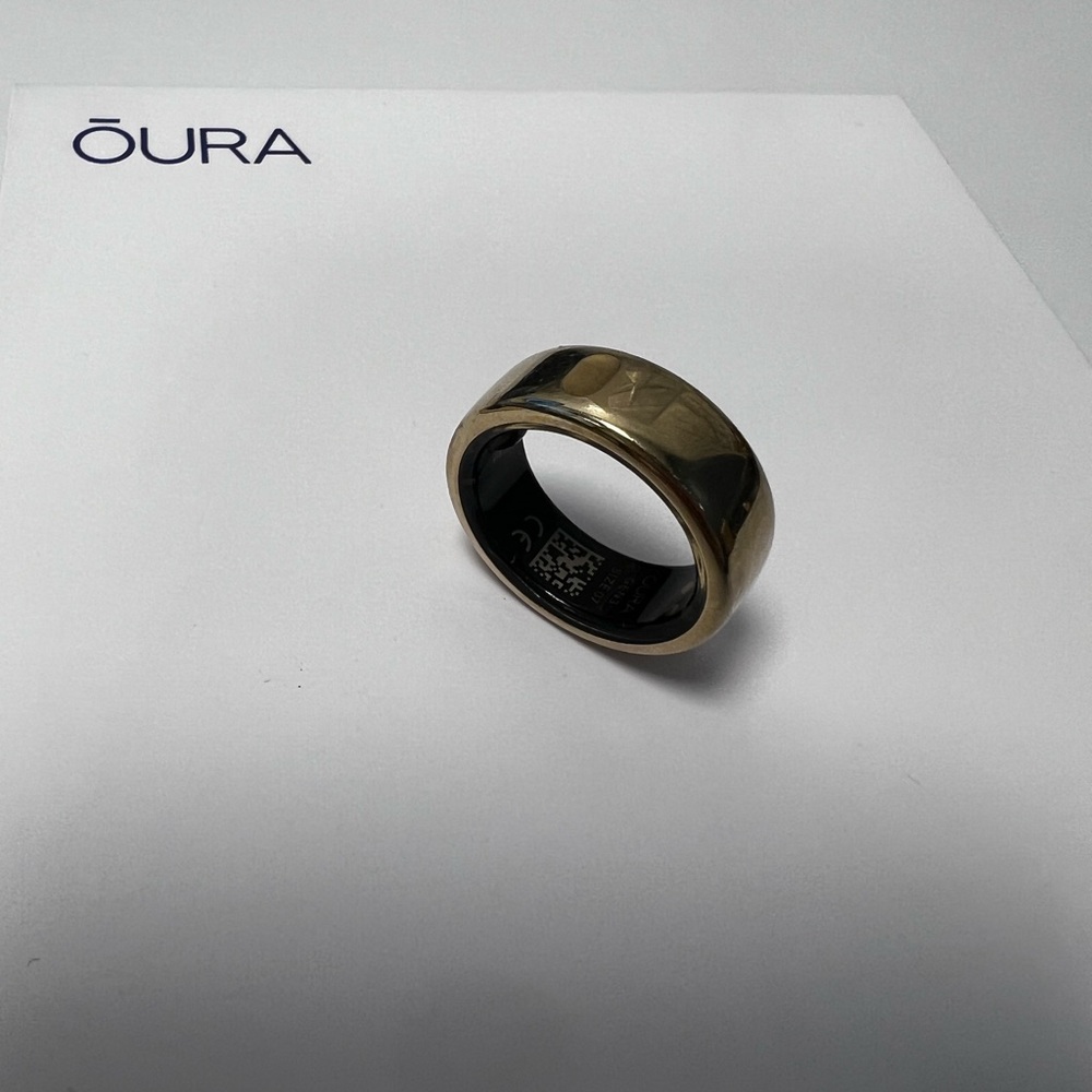 Oura Stylish Gold and Black Ring